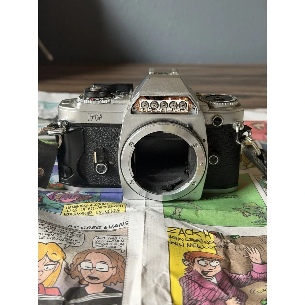 Nikon FG 35mm SLR Film Camera Body Only